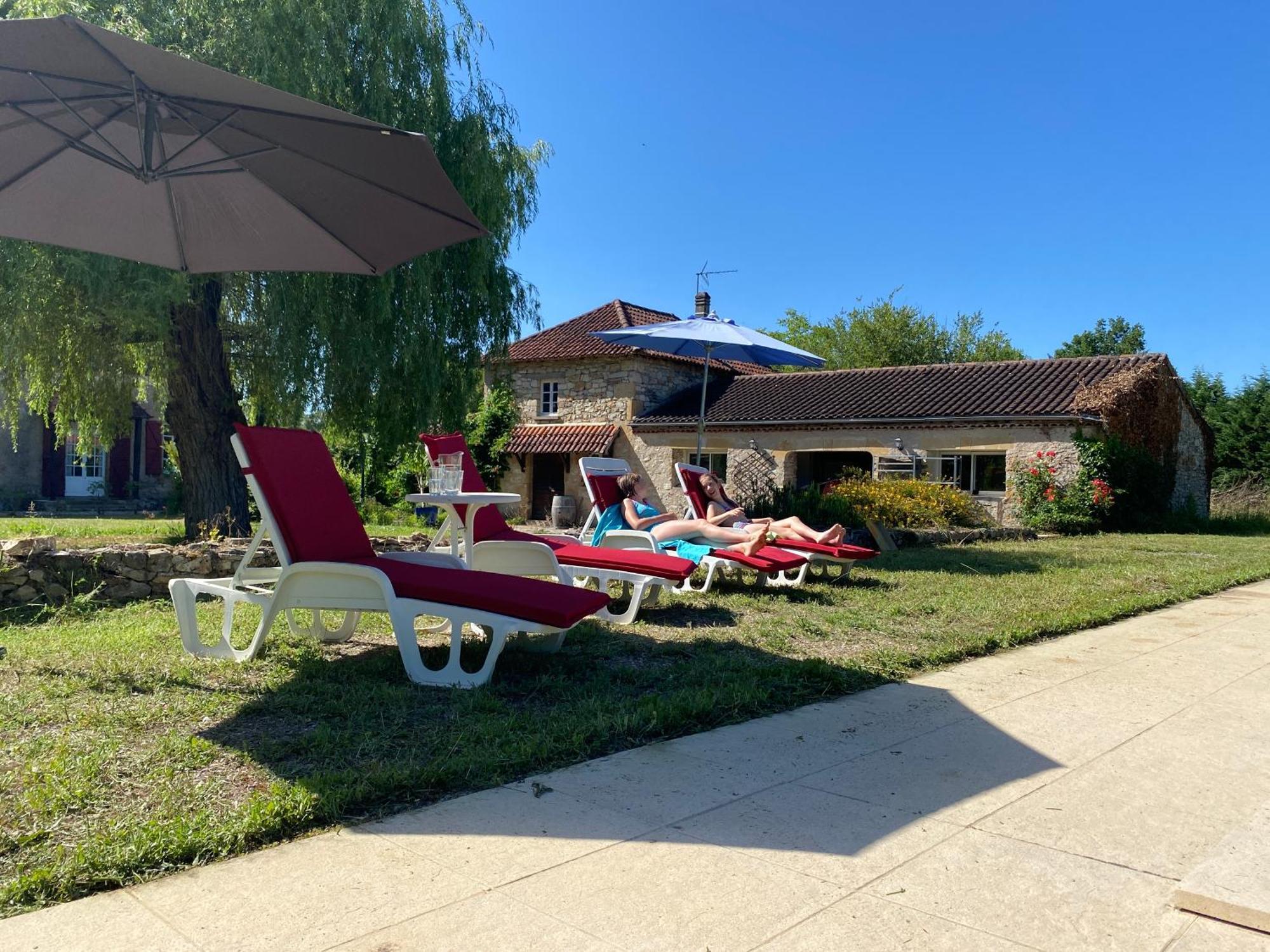 Sfeervol Vakantiehuis Op Landgoed Aan De Dordogne Villa Prudhomat Esterno foto